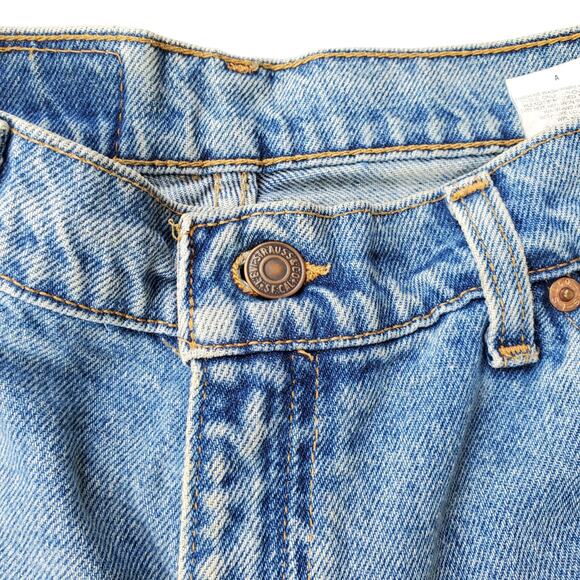 Vintage 90's Orange Tab Levi's High Rise Shorts - Size 13 - Picture 5 of 8